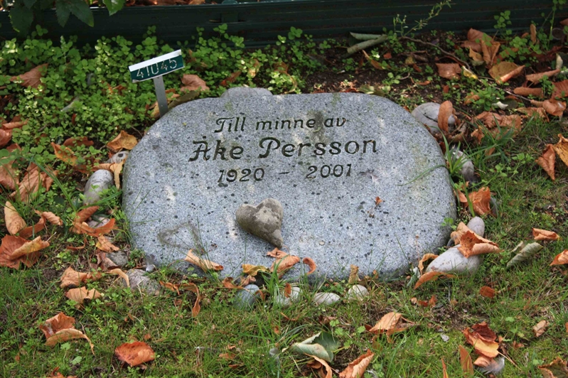 Grave number: Ö U01    38