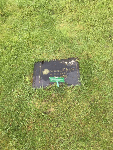 Grave number: B 01   152