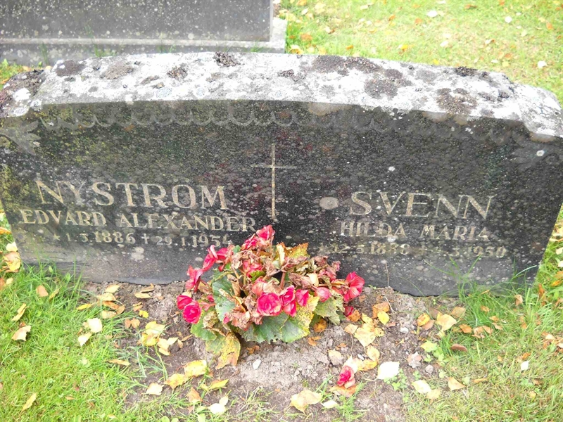 Grave number: 3 MB 13 3-4