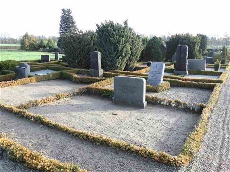 Grave number: VK 1 720-722