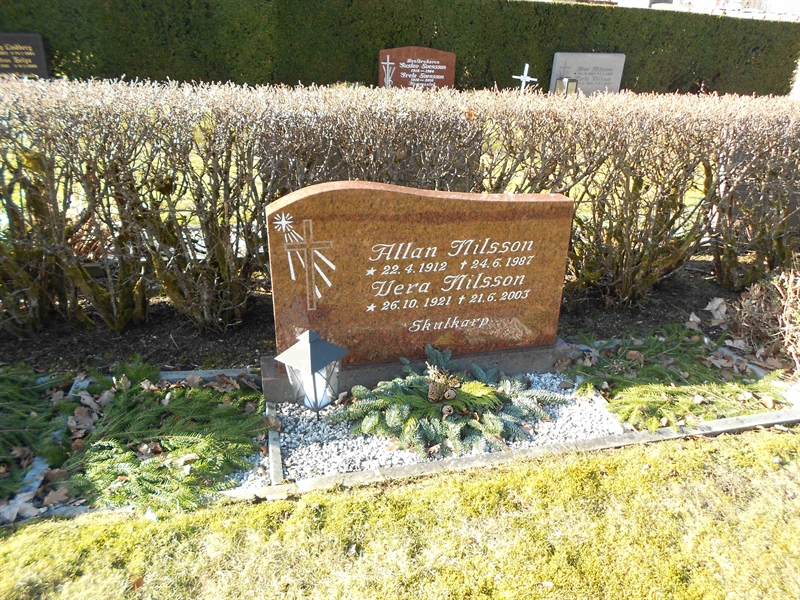 Grave number: NÅ N6    94, 95