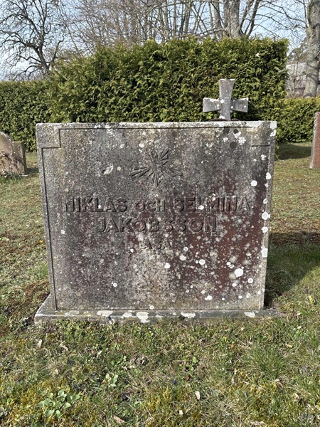 Grave number: LI 40