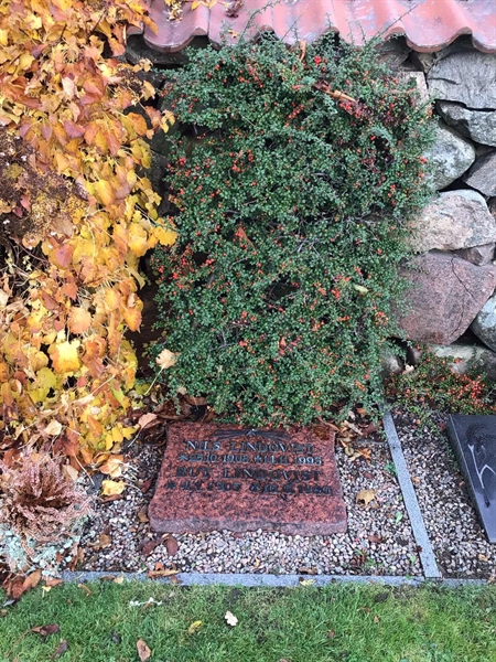 Grave number: SK 2 06  912