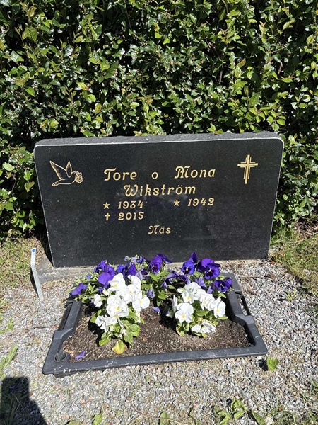 Grave number: 4 G GH    60-61