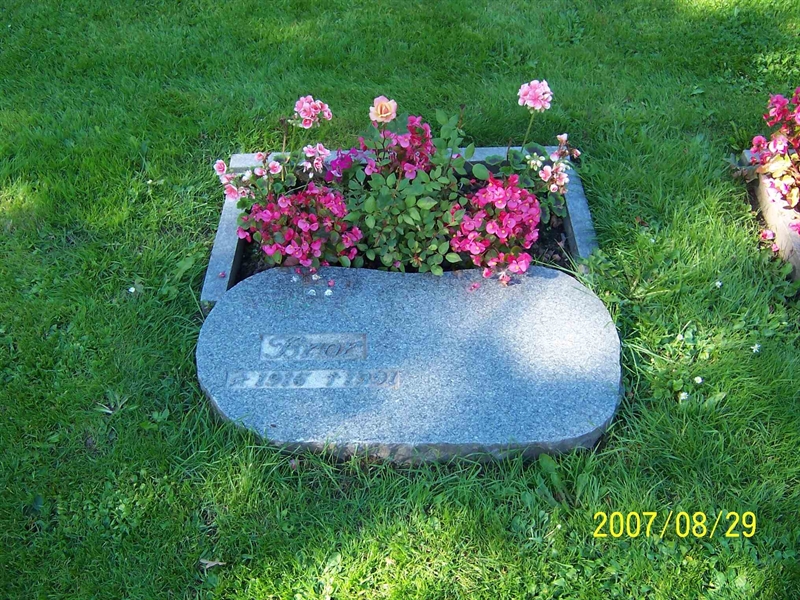 Grave number: 1 3 U1   174