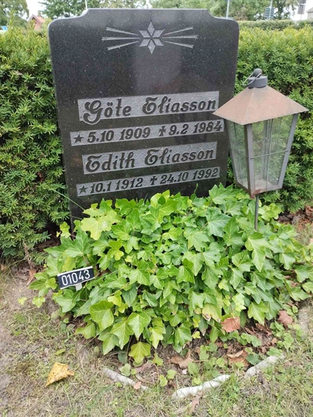 Grave number: NÅ U01    43