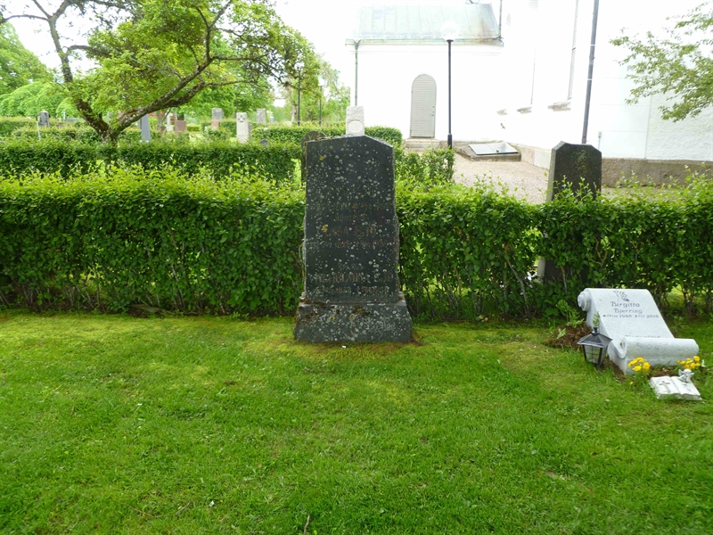 Grave number: ROG C  204, 205