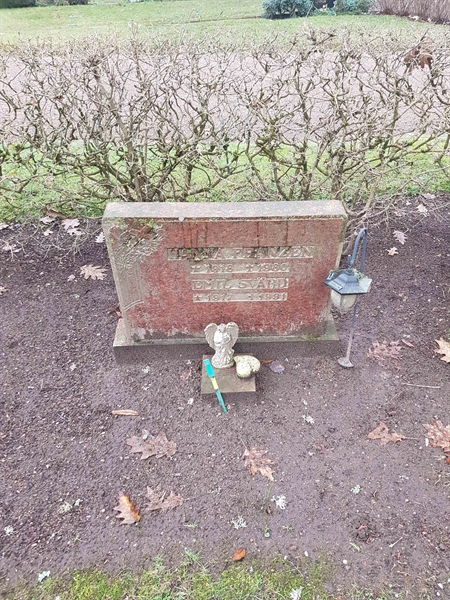 Grave number: ÖB 23     3, 4