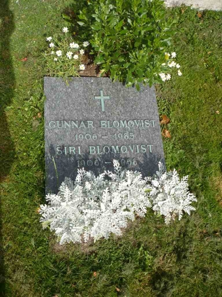 Grave number: GK J   12 a