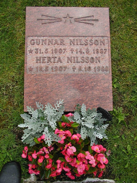 Grave number: VK RU    77