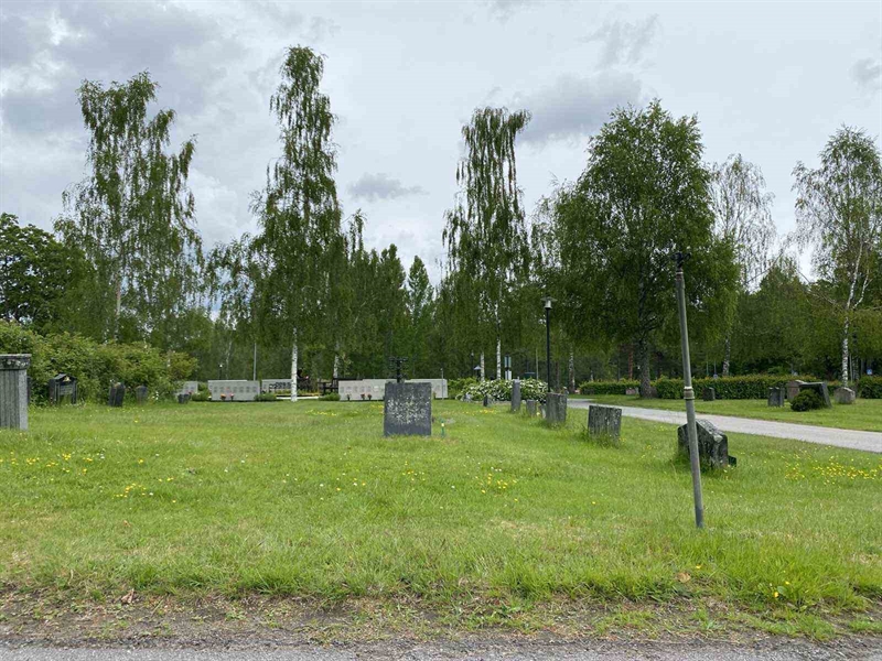 Gravnummer: 1 08    136, 137