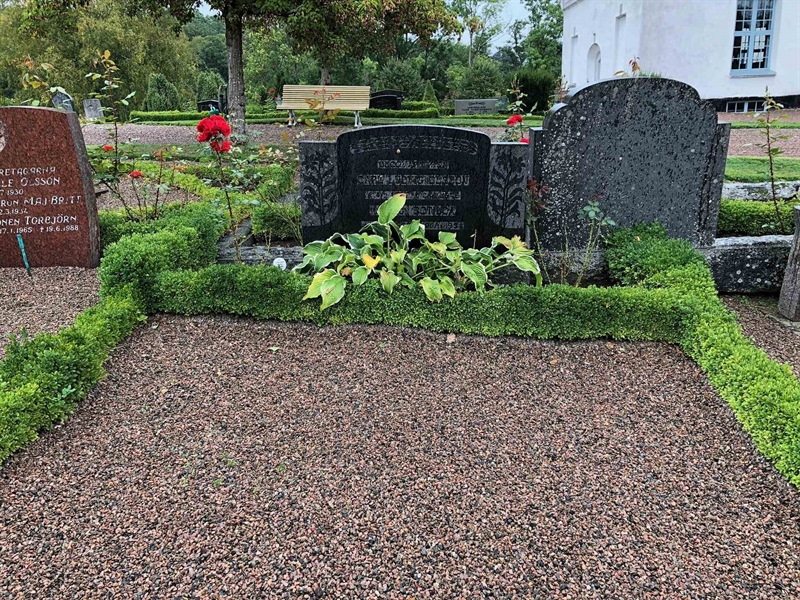 Grave number: Kå 43    43, 44