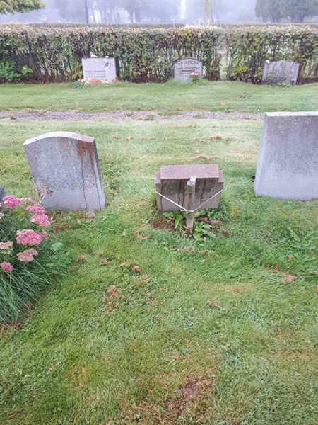 Gravnummer: NK F B   829