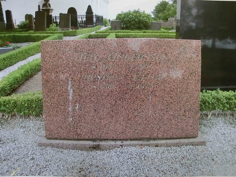 Grave number: SÅ 064:02