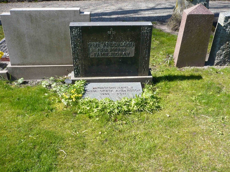 Grave number: 1 10    17
