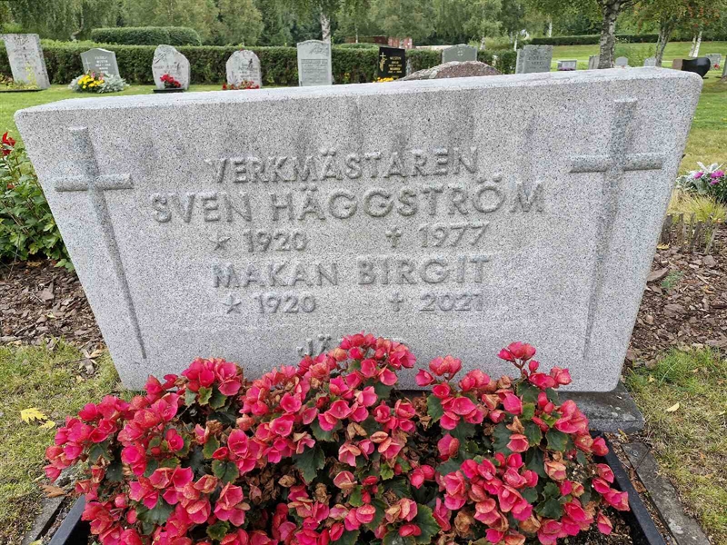 Grave number: AK D  6016-6017