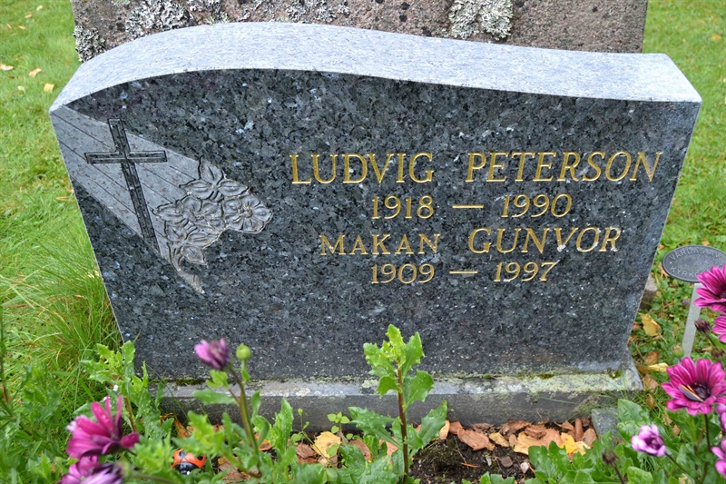 Grave number: 4 D   133