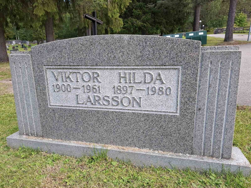 Grave number: 001 2   571