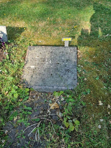 Grave number: 1 19   92