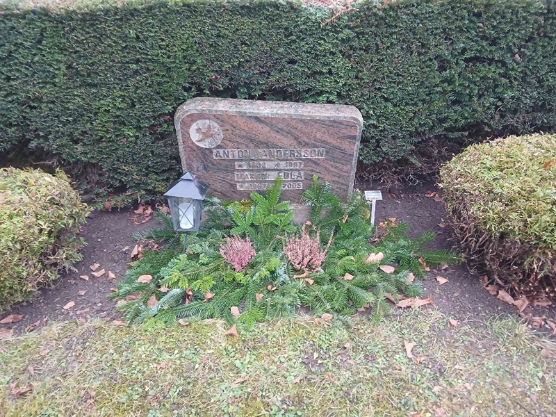 Grave number: FE E    49, 50, 51