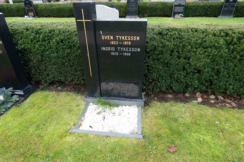 Grave number: TR 3   160A