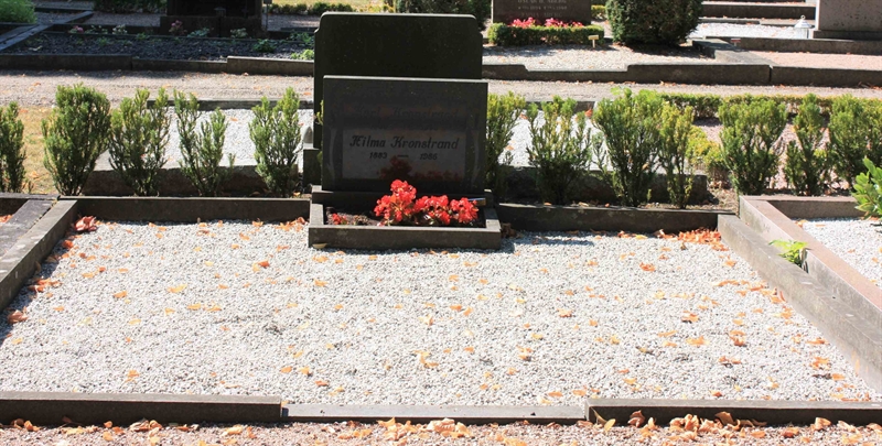 Grave number: Ö 21y    55, 56