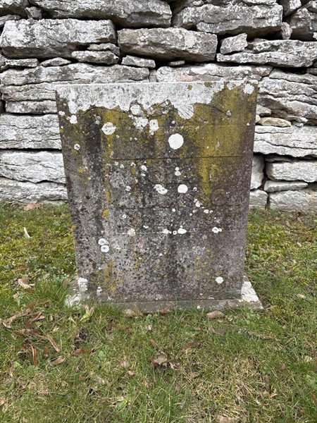 Grave number: G A 9