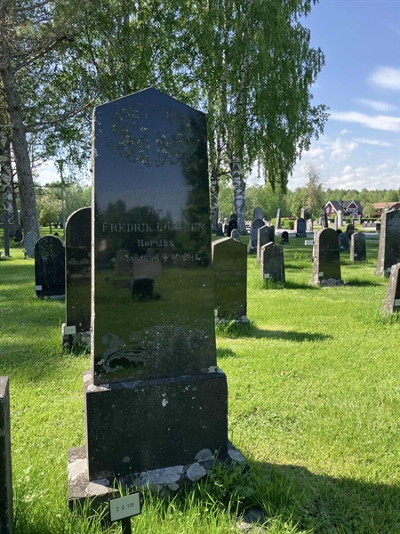 Grave number: 2 D   138
