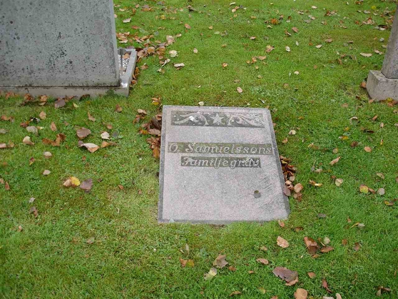 Grave number: HK G    27, 28