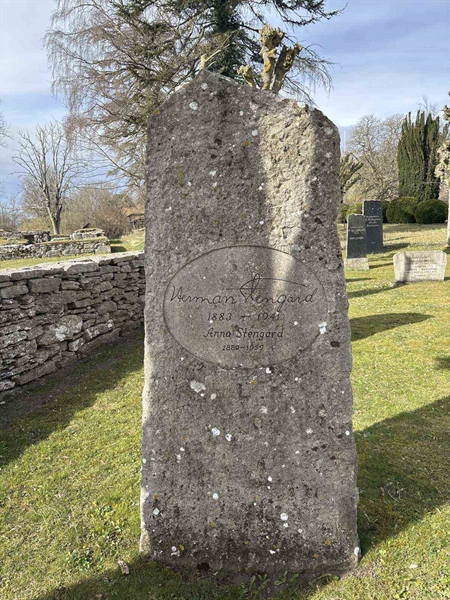 Gravnummer: LI    60