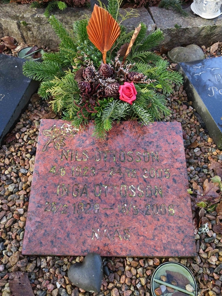 Grave number: HNB IV     1