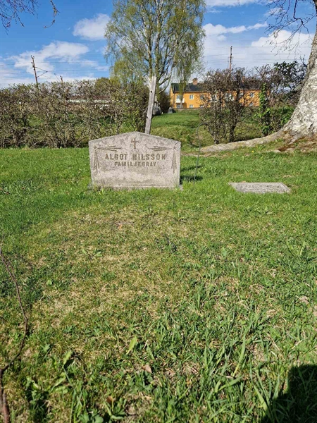 Grave number: 1 12 1870, 1871, 1872