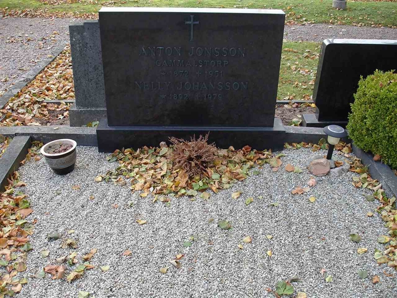 Grave number: FG A    15, 16