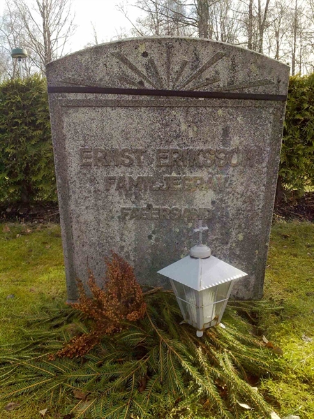 Grave number: KA 05     9