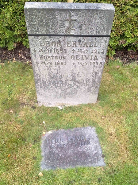 Grave number: KA 01    37