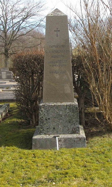 Grave number: HJ   146, 147