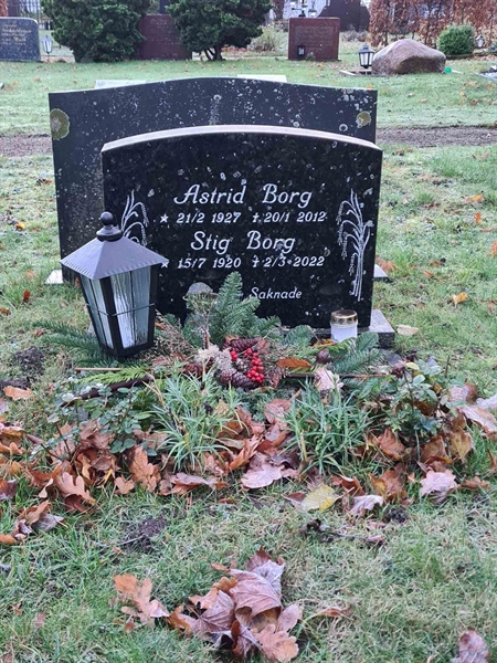 Grave number: ÖV D     5