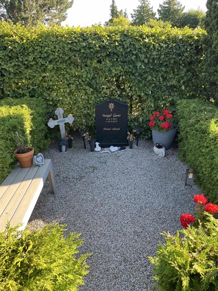Grave number: NK IX    52