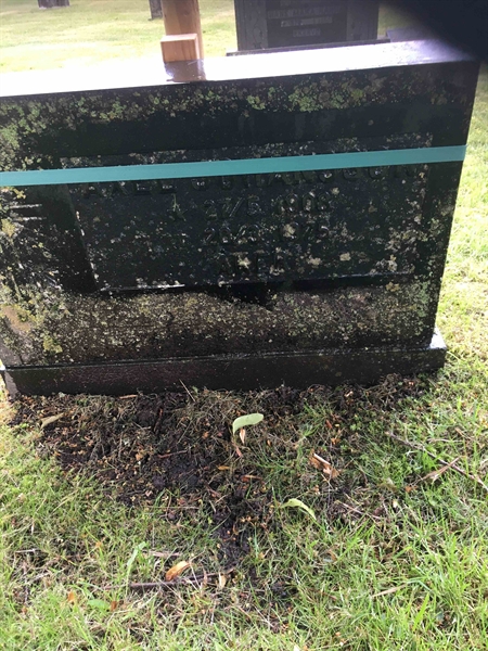Grave number: 2 E   168