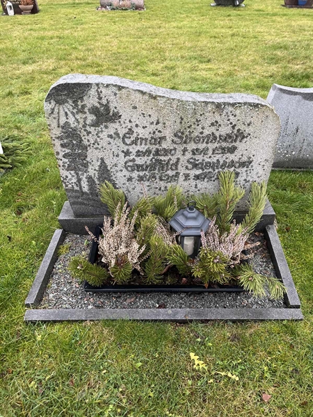 Grave number: Ärt 60 32    50