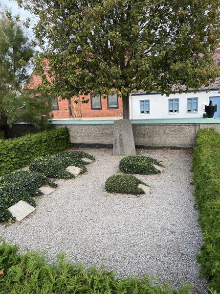 Gravnummer: VK I    32