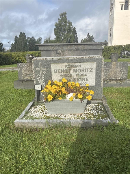 Grave number: 1 G   142