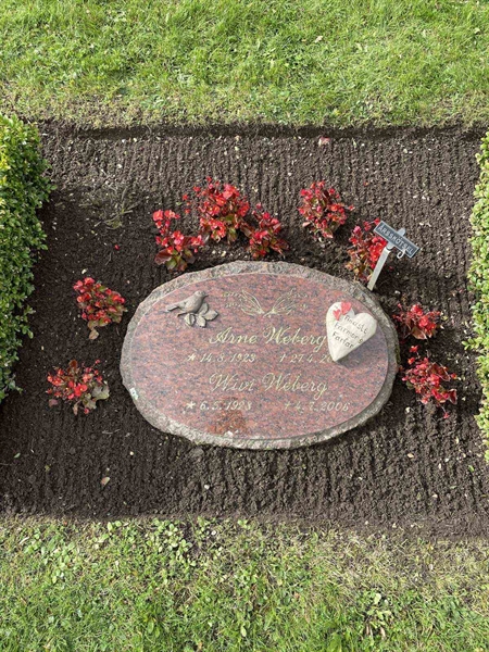 Grave number: EK M 3    27