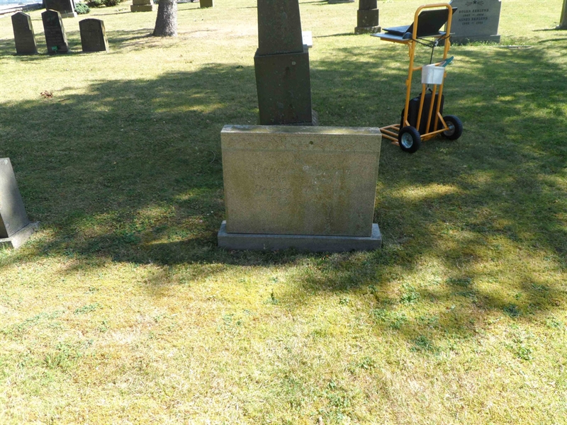 Grave number: SK A    38, 39