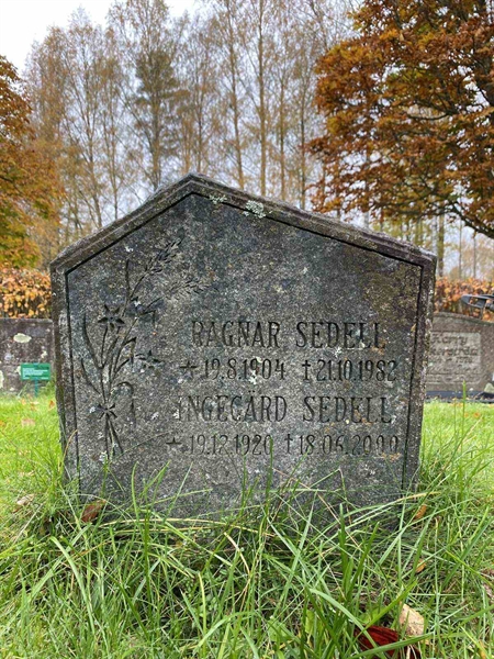 Grave number: 1 24    166