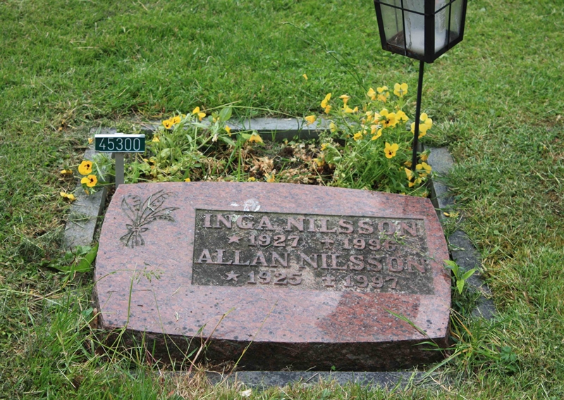 Grave number: Ö 45   330