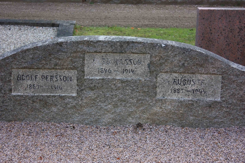 Grave number: Ö 13i   206, 207, 208