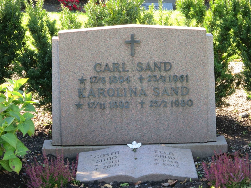 Grave number: HÖB 57    22