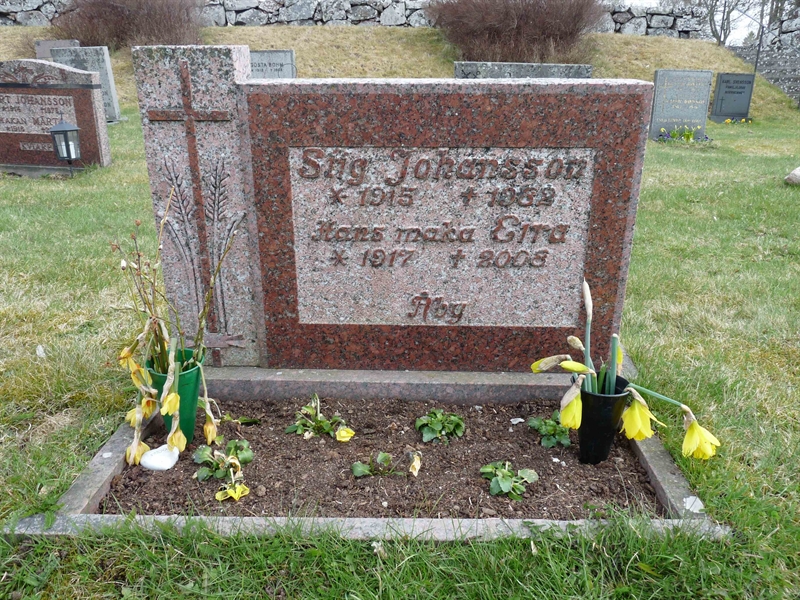 Grave number: LE 6   73