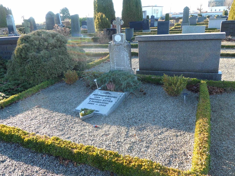 Grave number: 2 01  1506